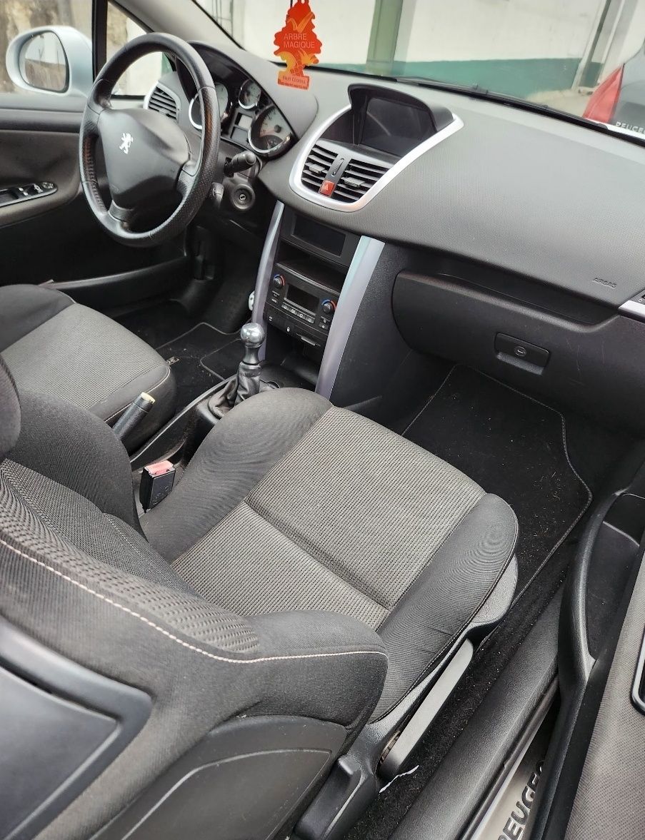 Peugeot 207cc 1.6hdi