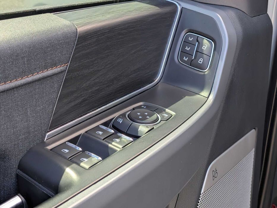 2024 Ford F-150 Lightning Lariat SuperCrew