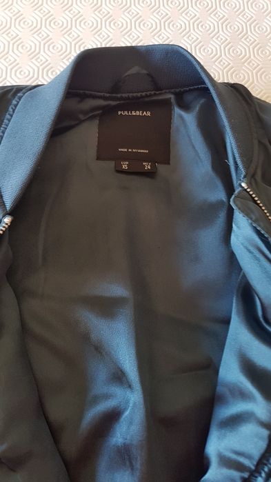 Bomber/ Blusão Impermeável