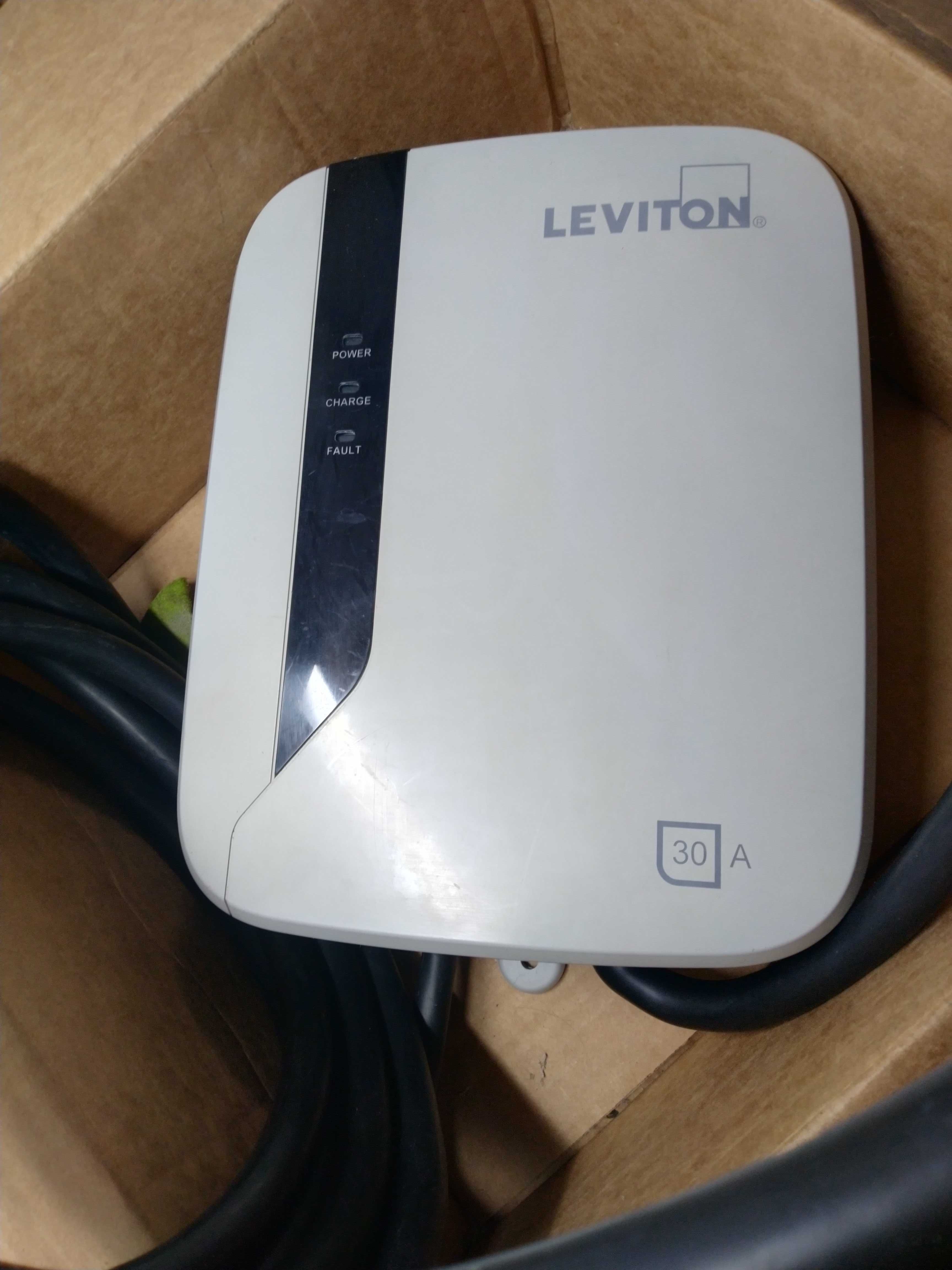 Зарядна станція LEVITON до електромобілів з Америці (J1772 30A)