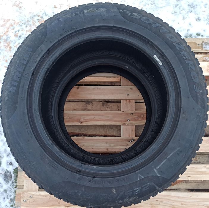 Opony zimowe Pirelli SottoZero 3 225/60R17 99H