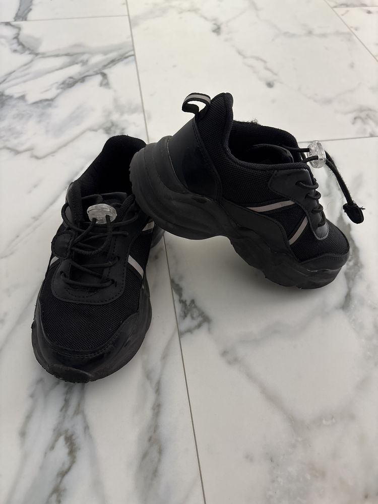Sneakersy buty sportowe reserved rozmiar 30