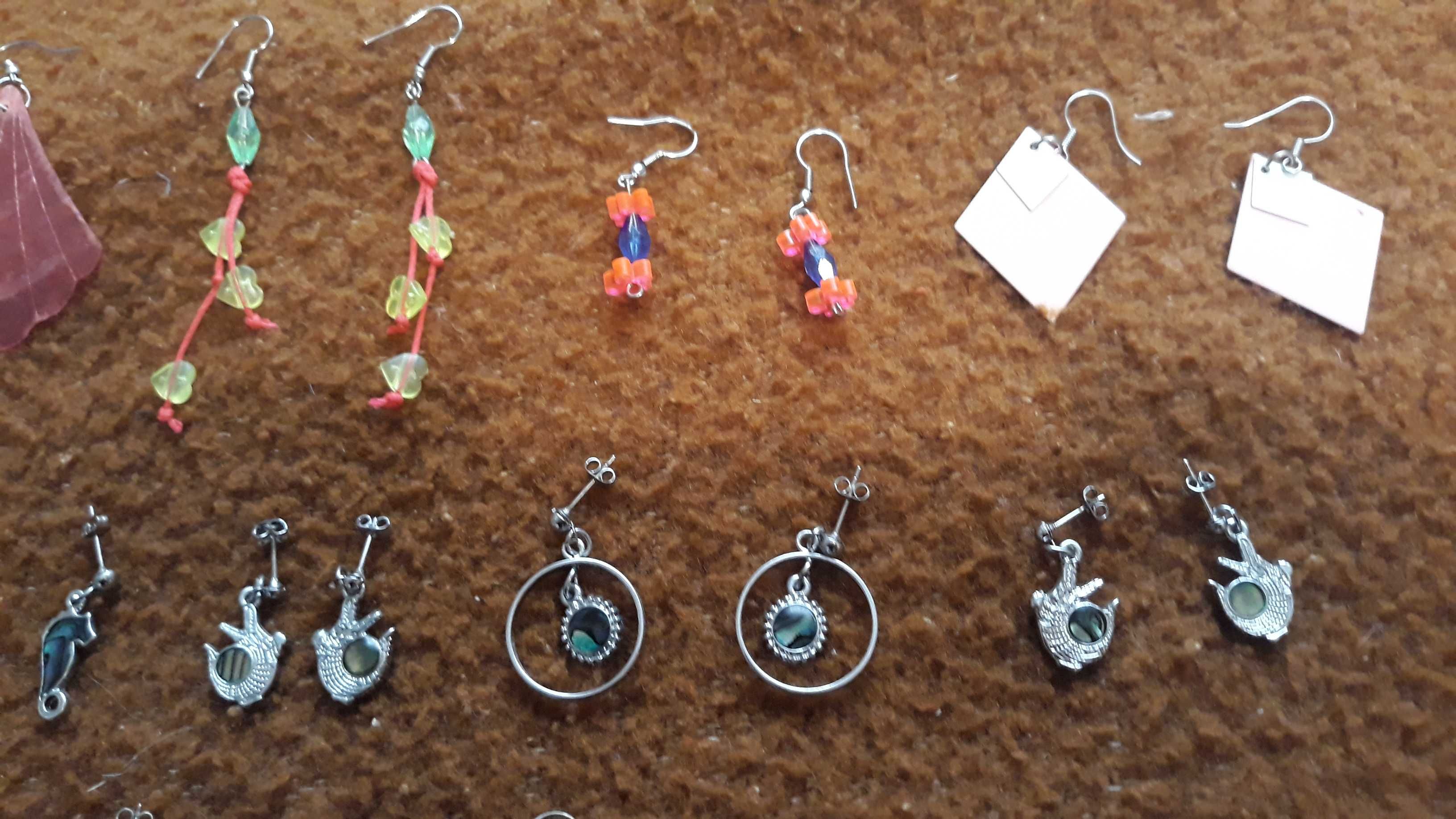 Conjunto de 15 pares de brincos - novos - portes incluidos