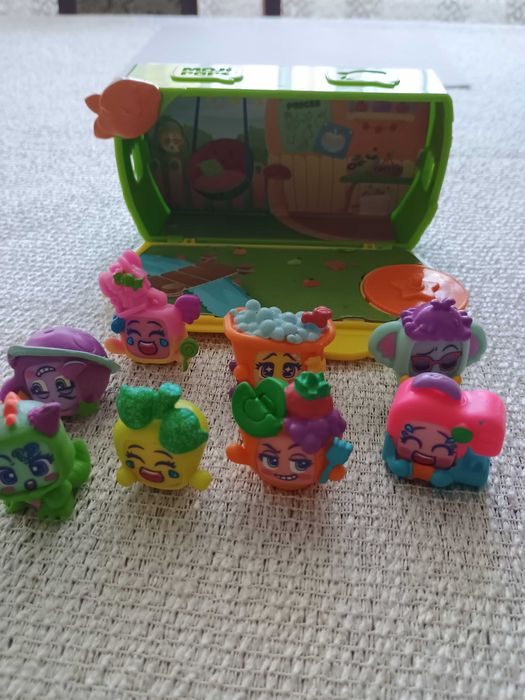 MOJI POPS mały domek z figurkami
