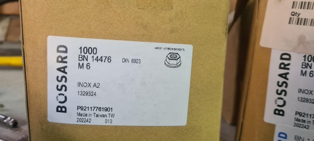 Nakretki M6 1000 sztuk