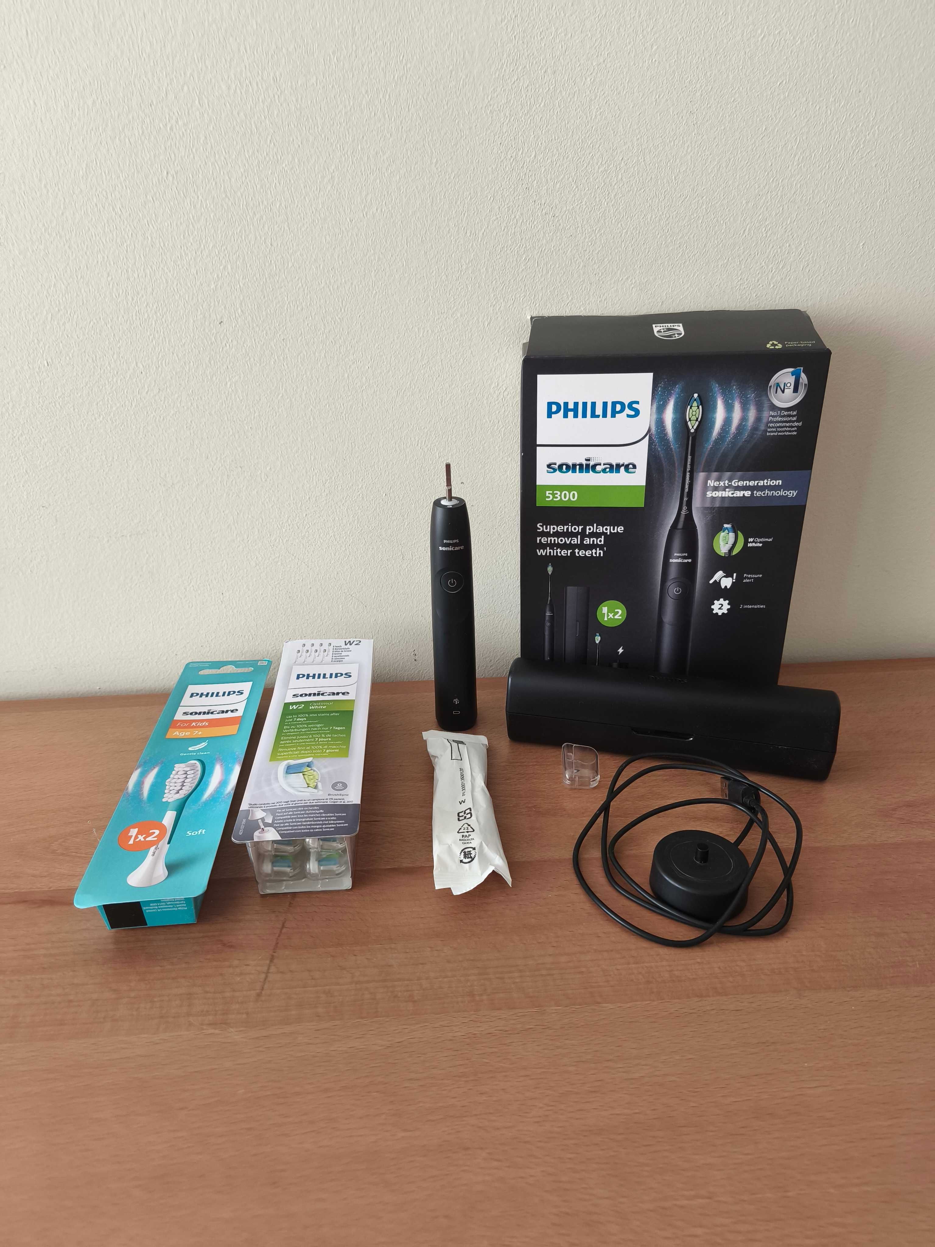 Escova de dentes recarregável Philips Sonicare 5300 + 10 cabeças