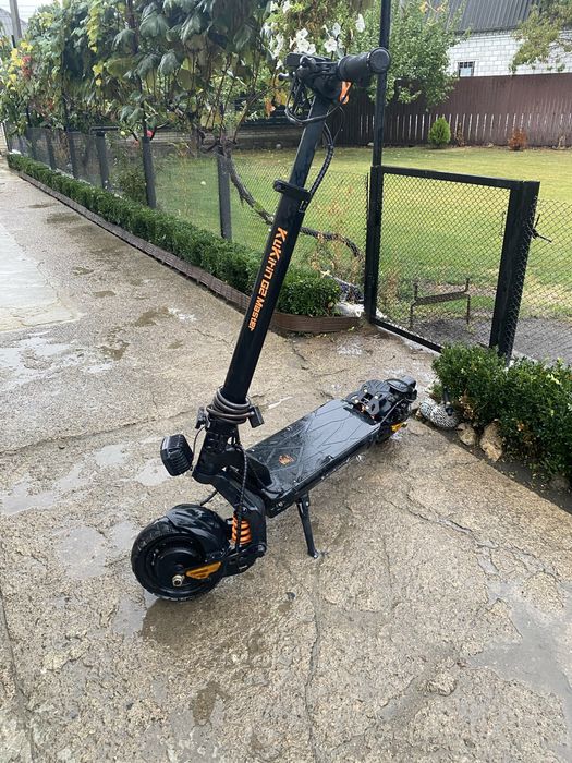 Продам електросамокат Kukirin G 2 master