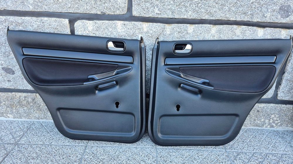 AUDI A4 B5(8D)-Quartelas Portas PRETAS ESTOFADAS NOVO-EXCELENTE ESTADO
