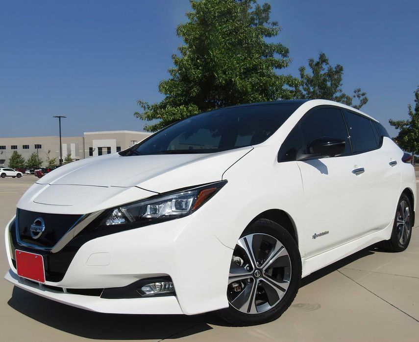 Nissan LEAF SL      2019