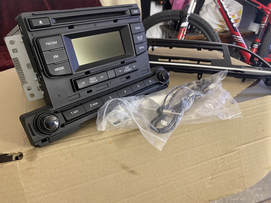 Оригінальна магнітола хюндай елантра 2017рік