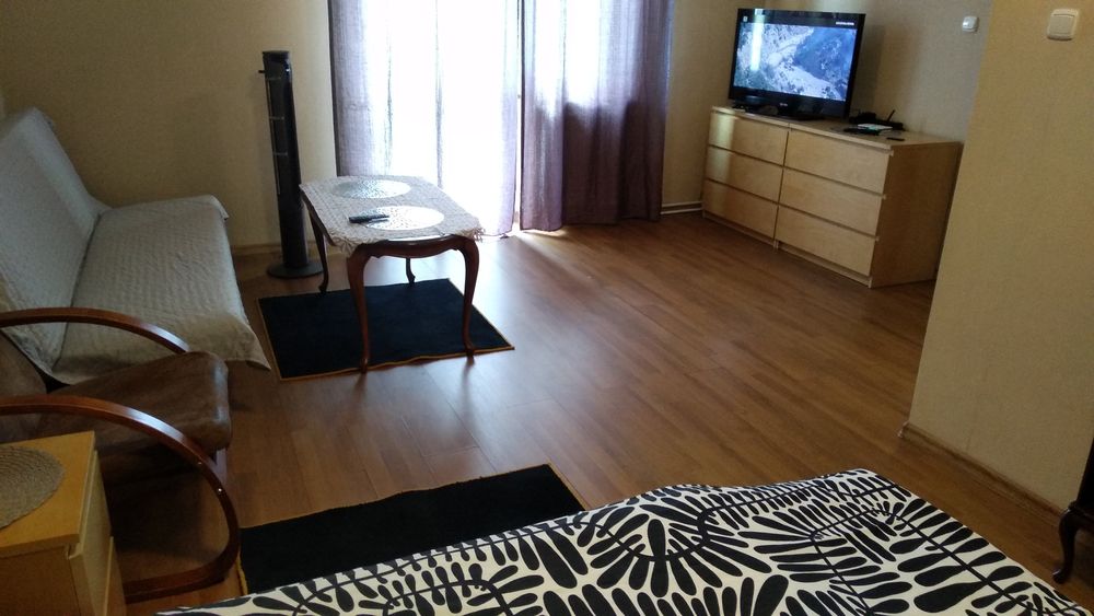 Całe Mieszkanie Wynajem Noclegi Pokoje Kwatery Osiedle Hutnicze