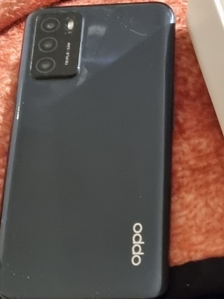 Telemóvel em excelente estado com capas de protecção e caixa original
