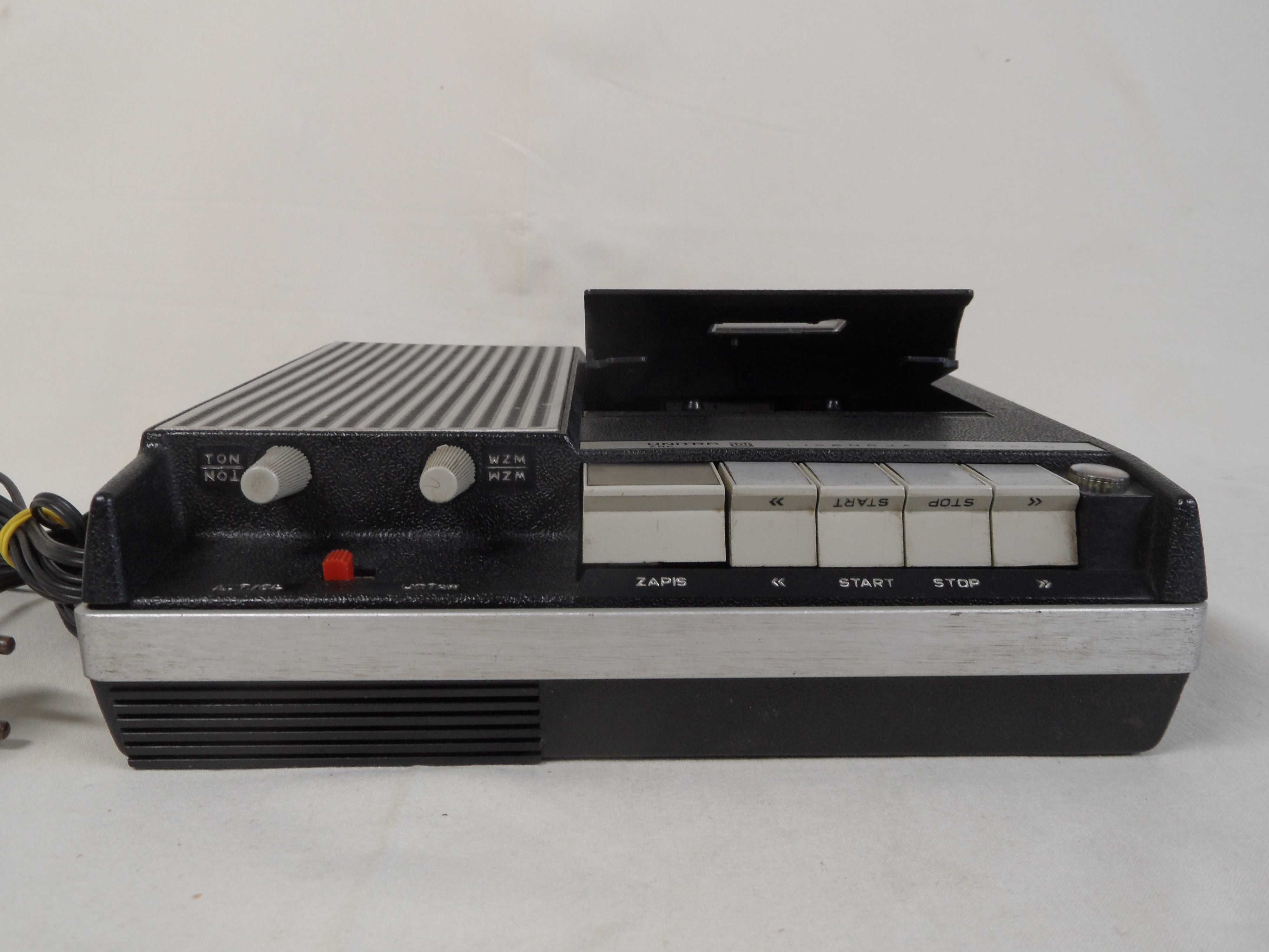 Magnetofon MK 125 automatic z mikrofonem