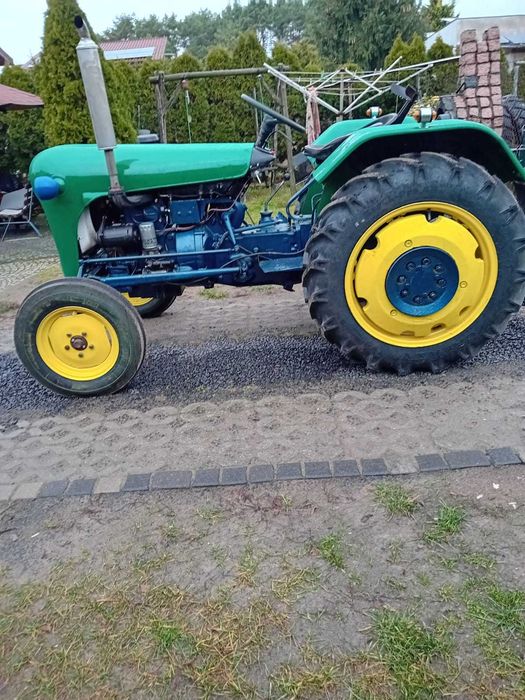 Ładny ciągnik rolniczy URSUS C-328, tok 1966, stan BARDZO DOBRY