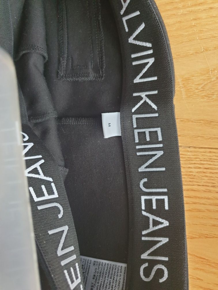 Calvin Klein Nowe spodnie dresowe rozm. M
