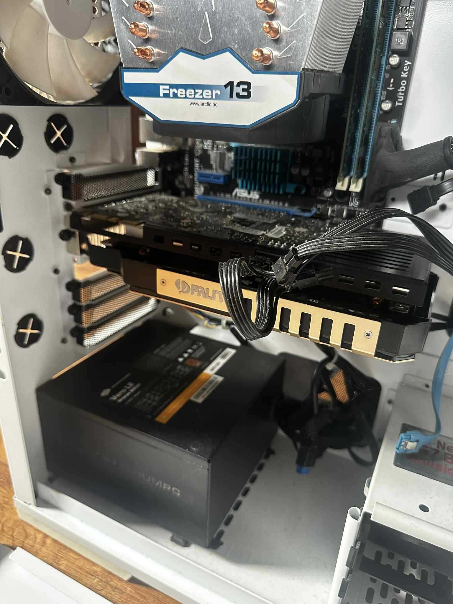 Komputer Stacjonarny / 16gb/4.00Ghz/GeForce GTX 970 (4GB)/2,3Tb