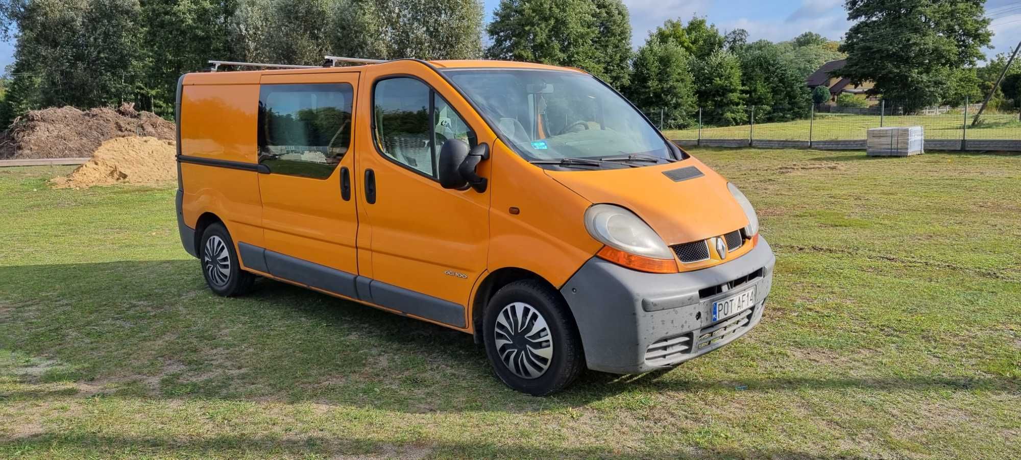 Renault Trafic Vivaro 2005r brygadówka doka