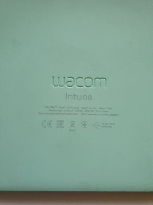 Графічний планшет Wacom Intous S Bluetooth