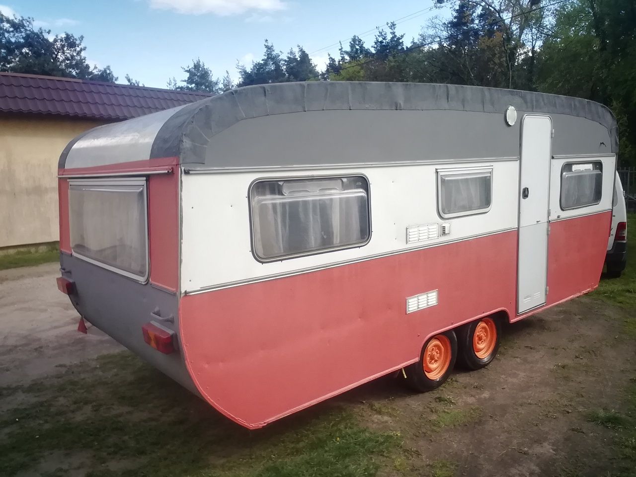 Pilnie sprzedam przyczepę kempingowa camping kamping cemping