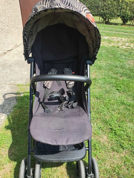 Wózek spacerowy GB QBIT + ALL TERRAIN SPACERÓWKA czarny zebra