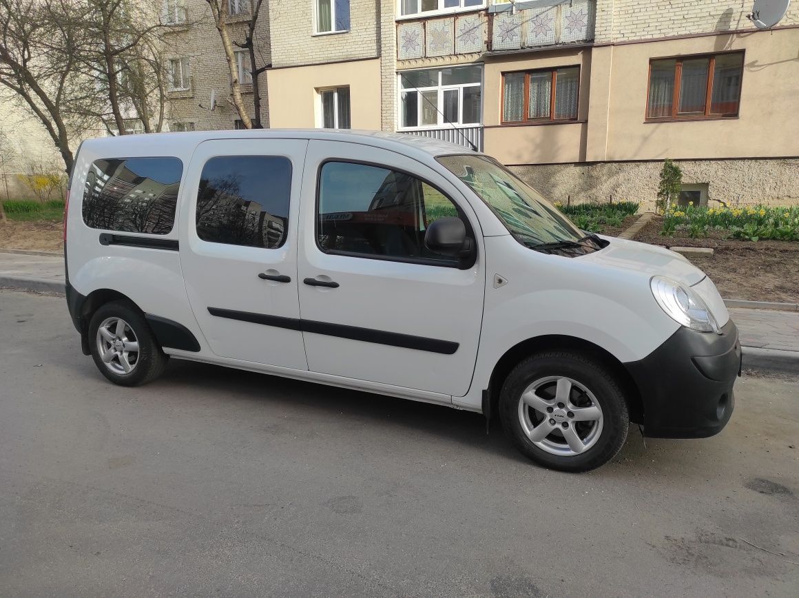 Пасажирське Renault Kangoo Maxi 1.5 dci, 2013 року