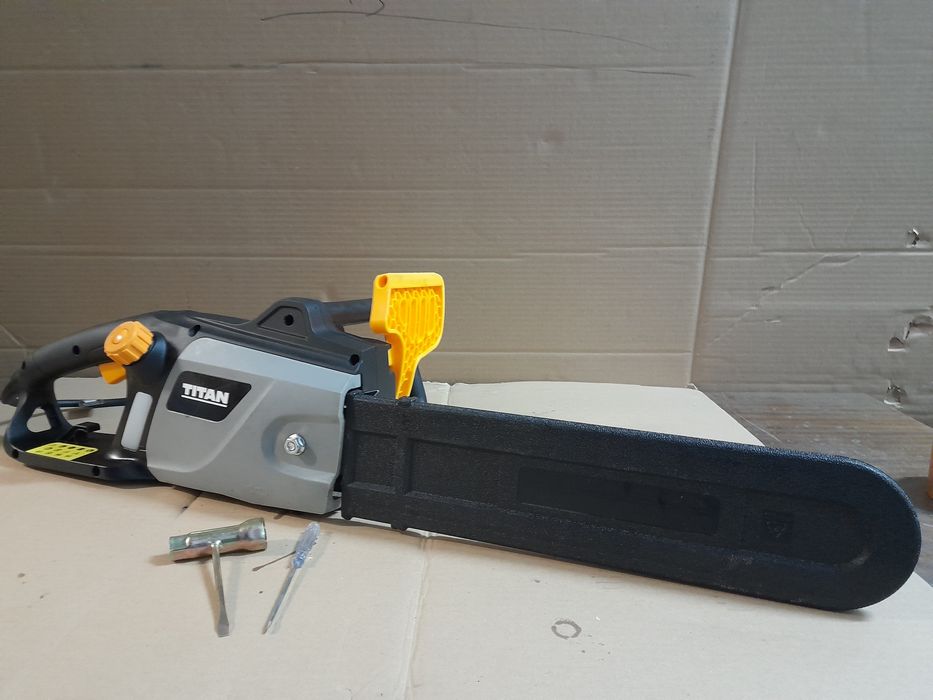 Titan Oregon Piła Pilarka łańcuchowa 40cm 1500W