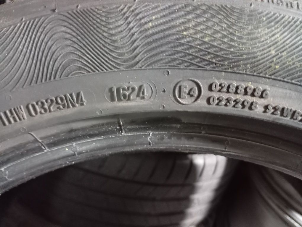 205/55/17 Continental