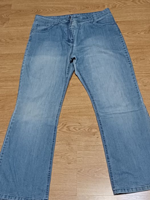 49. Spodnie damskie rozmiar 44 (16) firmy Marks Spencer