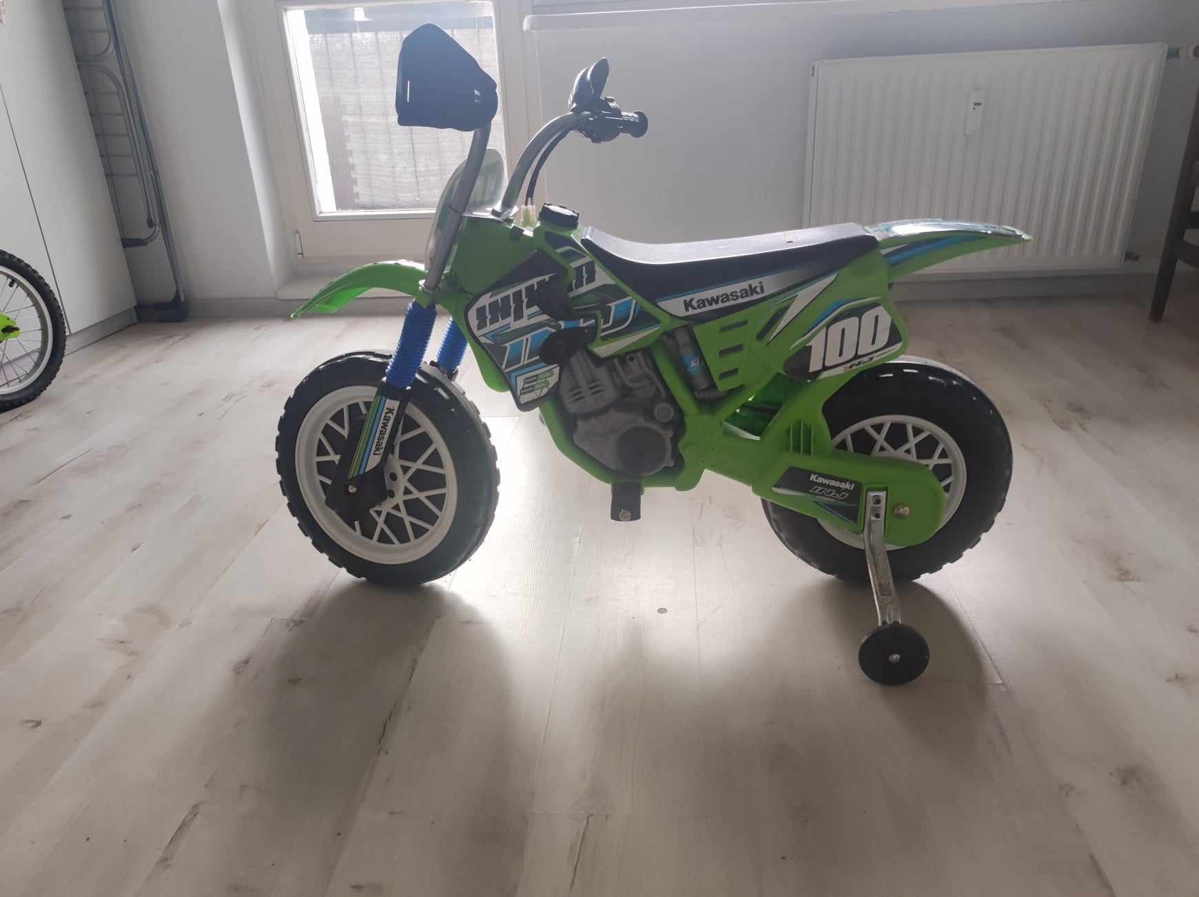 Elektryczny motorek Kawasaki