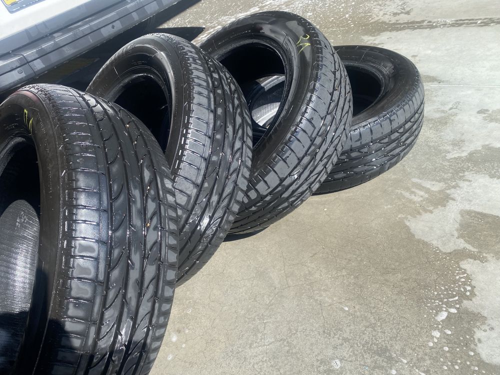 Літня гума,б/в, комплект, 215/60/R17 ,96H BRIDGESTONE