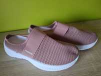 Buty damskie NOWE r. 43