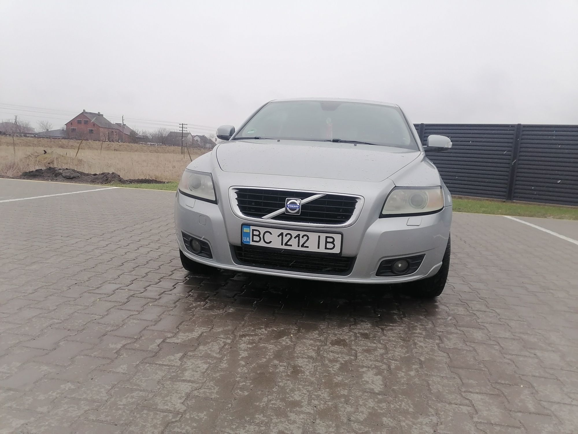 Volvo  v50 1.6d 109к.с