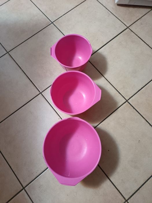 Zestaw 3 miski plastikowe różnej wielkości 16 18 21