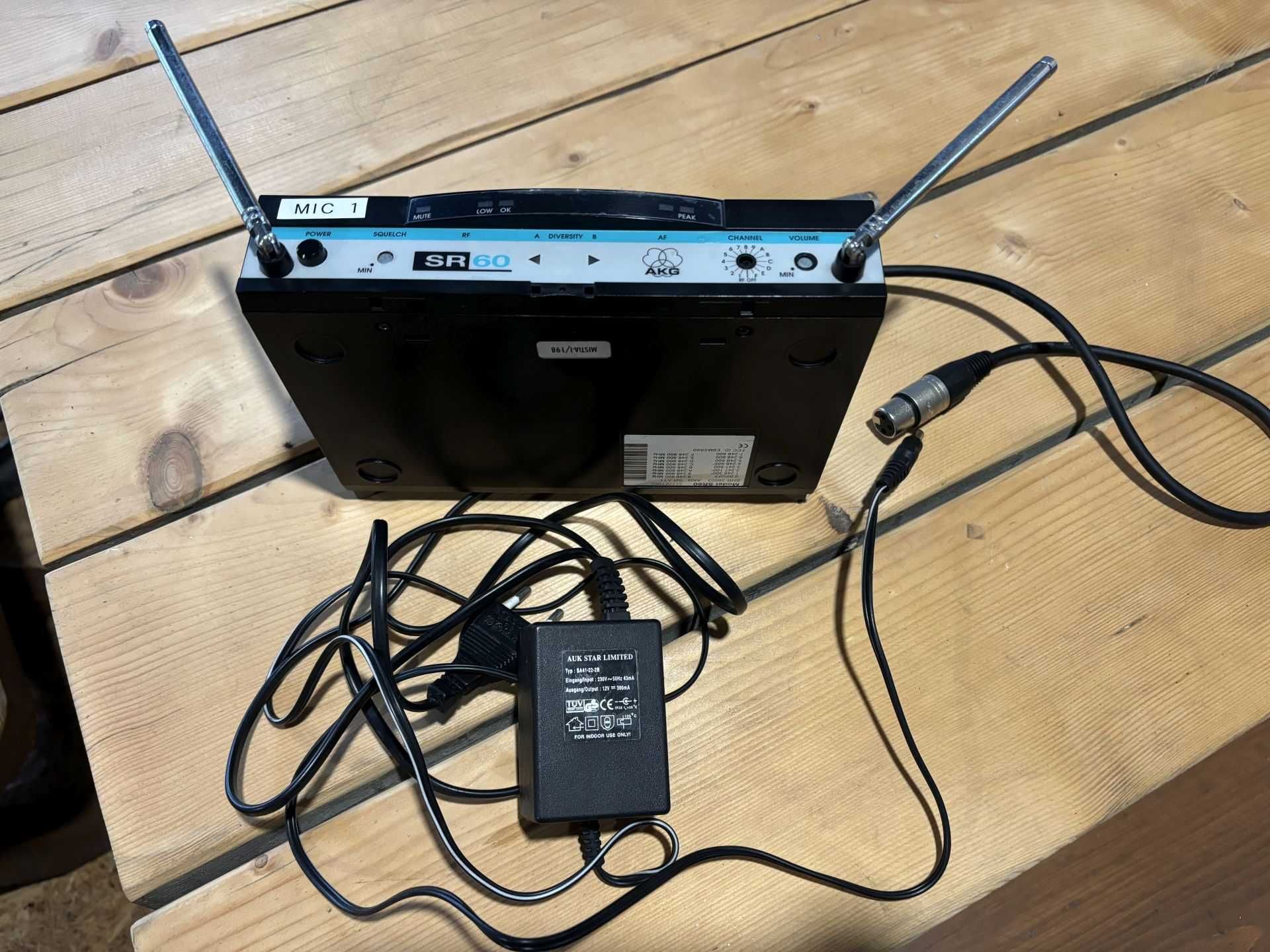 Odbiornik mikrofonu bezprzewodowego AKG SR60