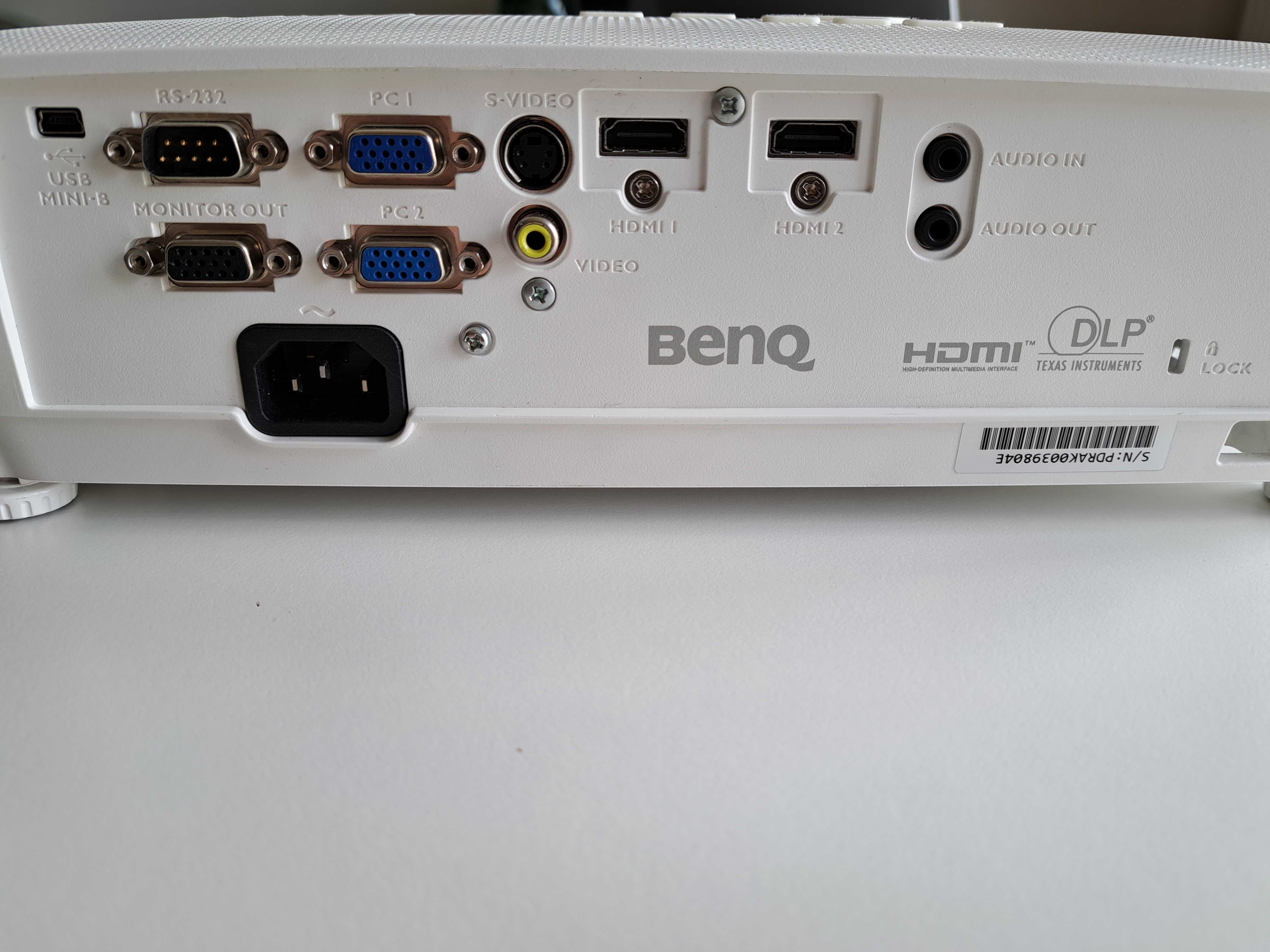 Projektor BenQ TH535 + Gratisy