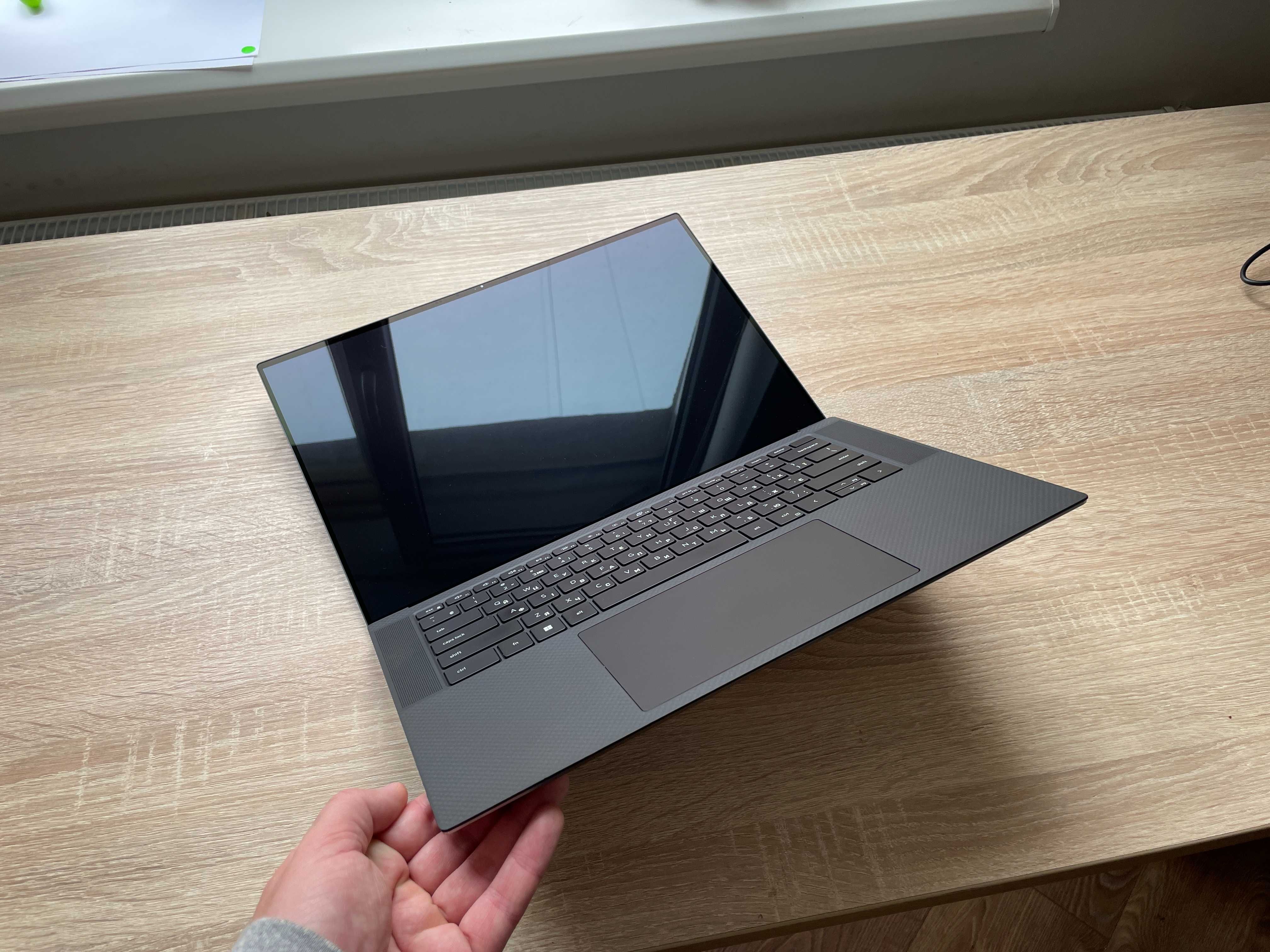 2023р Dell Precision 5560 i9-11950H_NVIDIA RTX A2000_1000 SSD_4K_32RAM