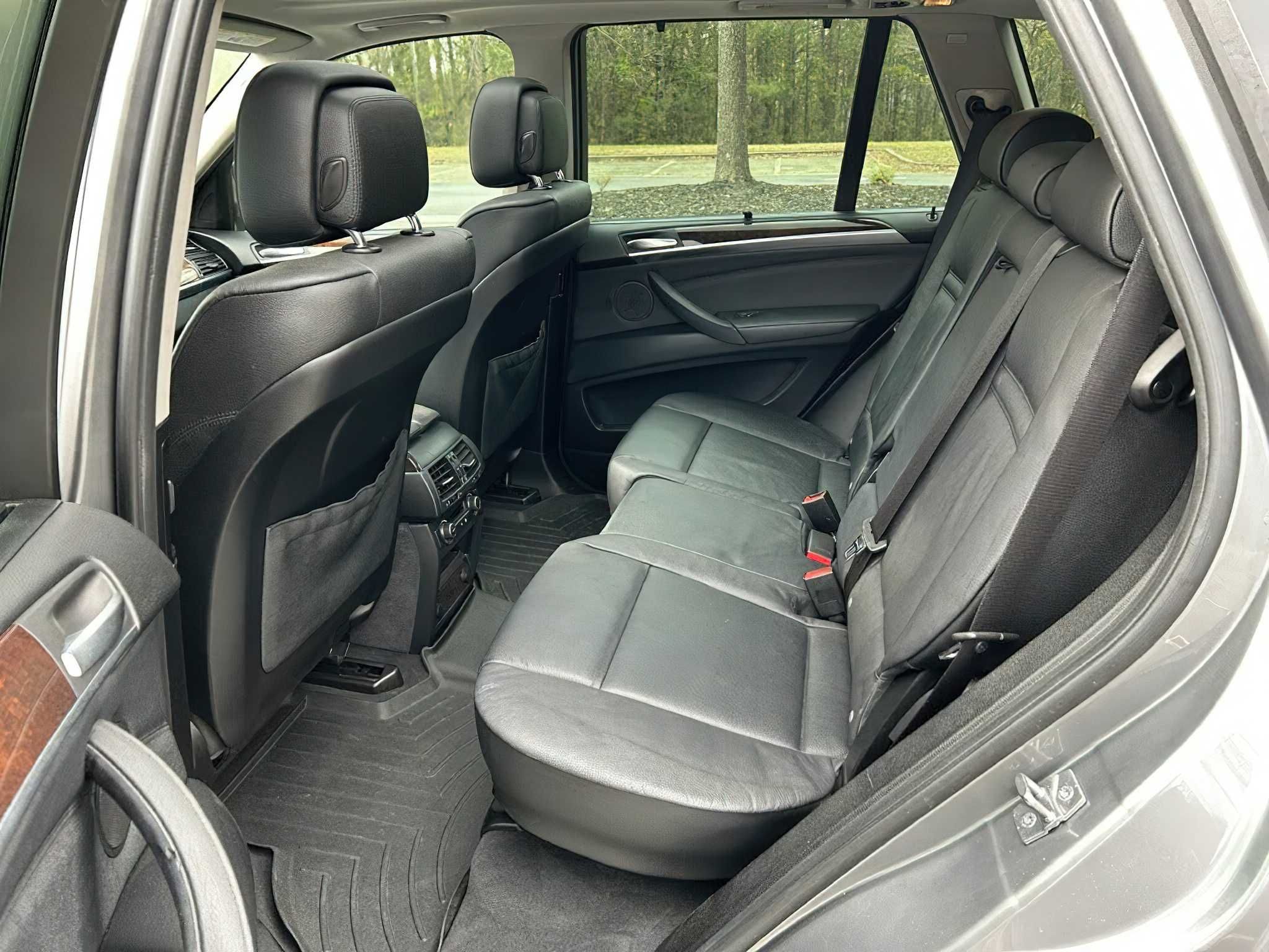 BMW X5       2012