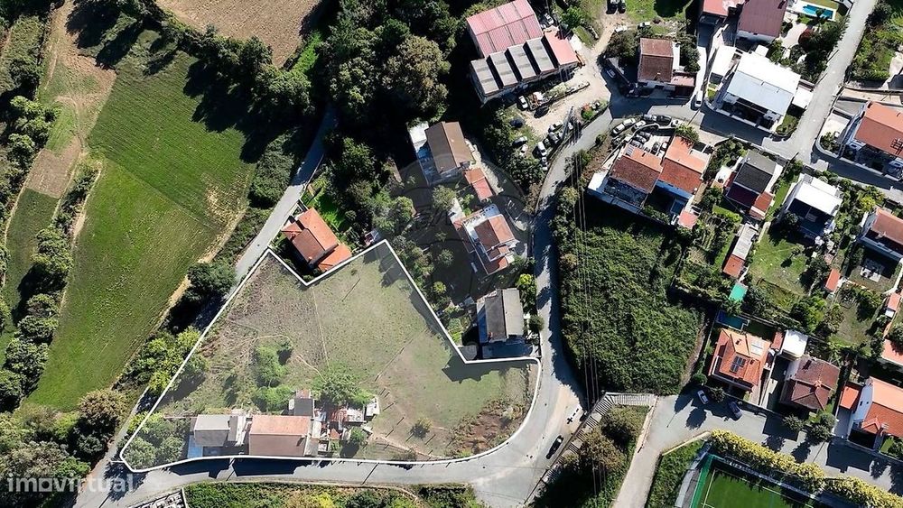 Moradia T12 para venda