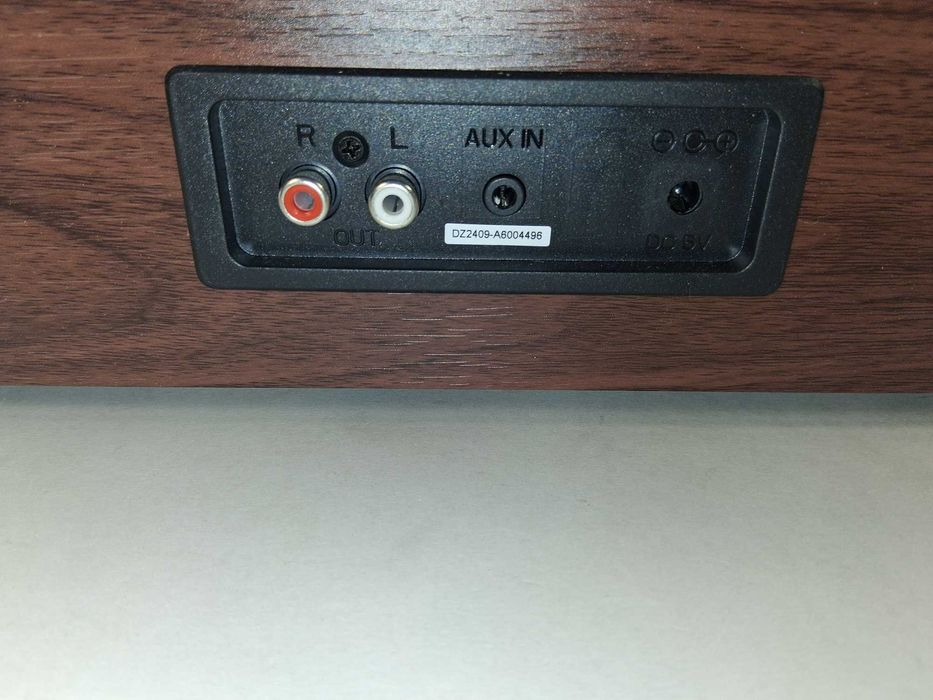 C236 Odtwarzacz Retro Turntable A6 Player z Głośnikami Stereo i USB