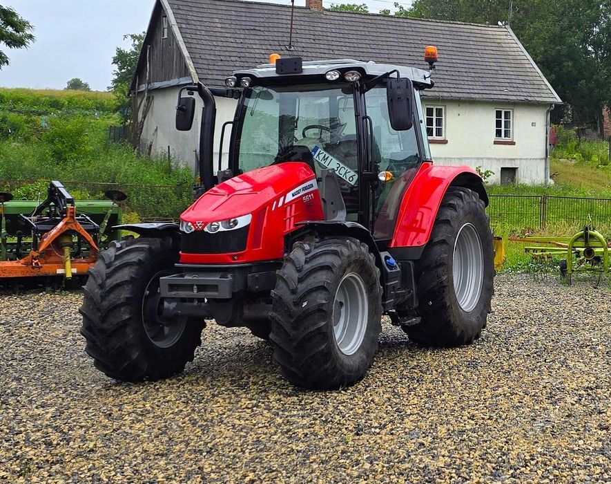 Nowy Massey Ferguson 5611