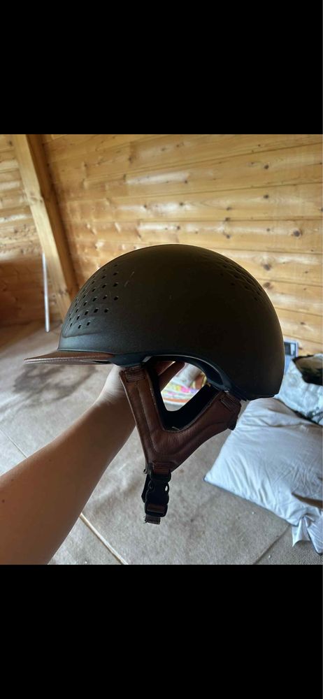 Kask jeździecki 55