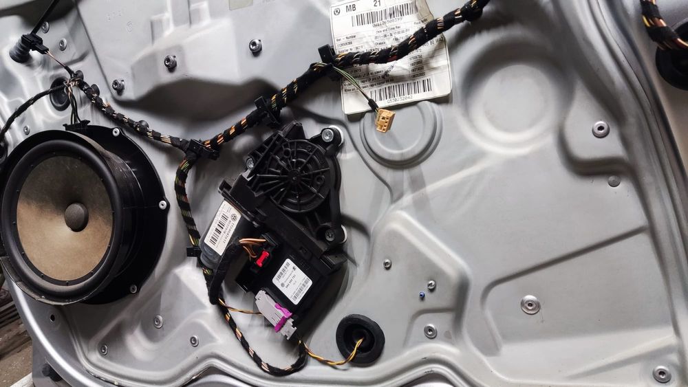 Drzwi lewy przód kierowcy skoda octavia kombi 2 lift LA7W 8E8E