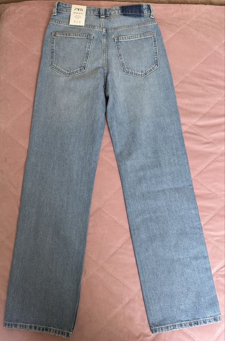 джинси, ZARA.