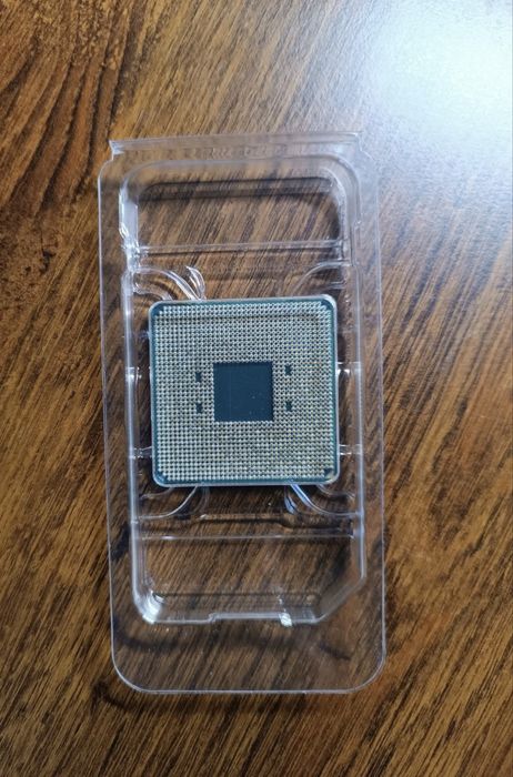 Процесор Ryzen 7 5700 x новий