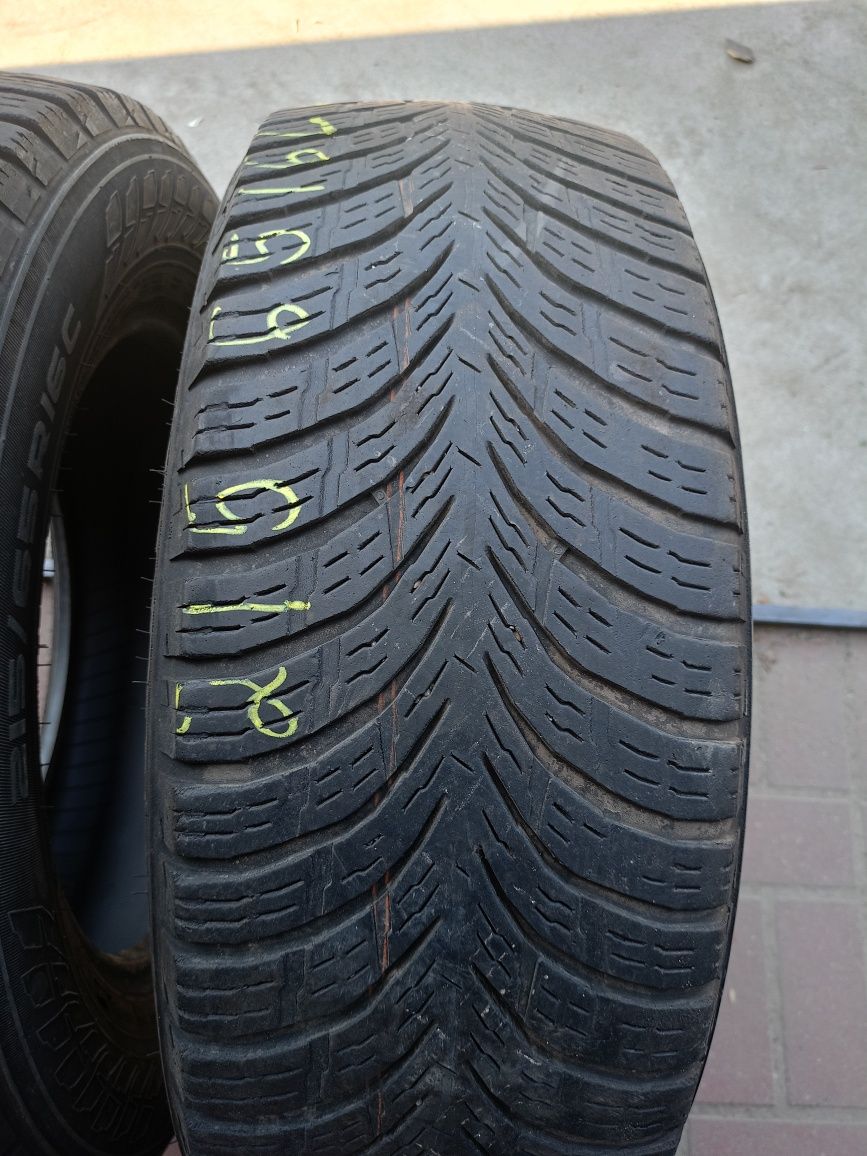 Opony uniwersalne 215/65r16c 2szt Nokian 360 zł