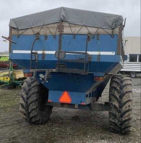 Бункер-перенавантажувач KINZE 640