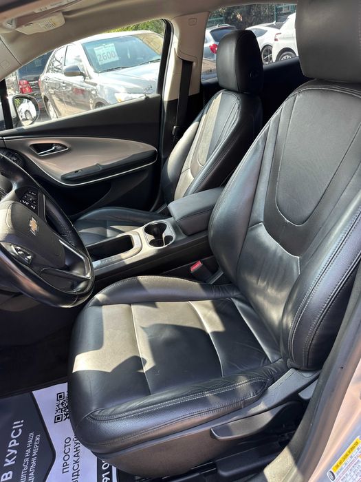 Продам  Chevrolet Volt 2012 рік можлива розстрочка,кредит,обмін!