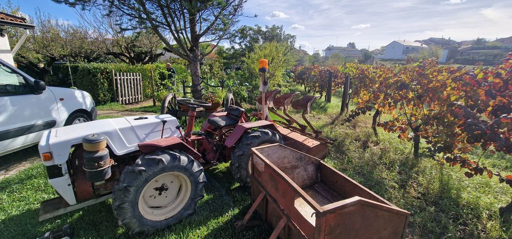 Trator e acessórios