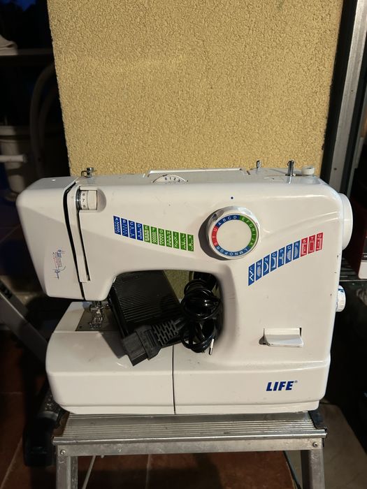 Швейна машинка електро