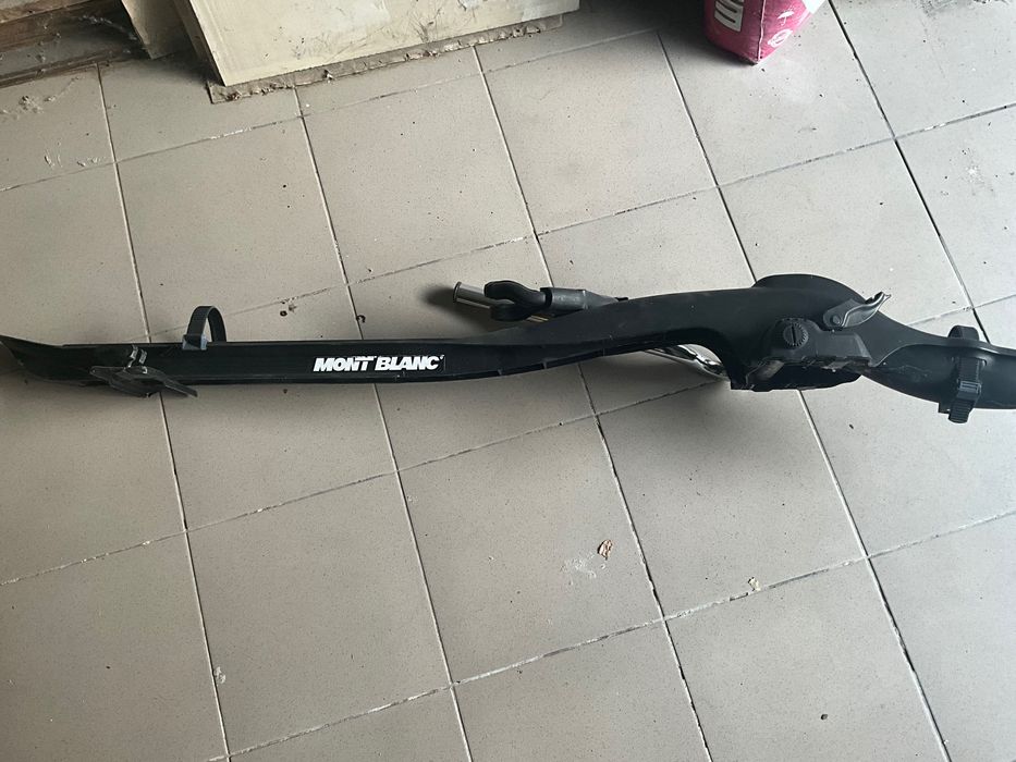 Автомобільне кріплення для велосипеда Mont Blank